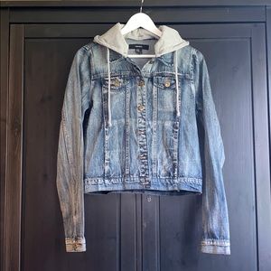Hooded Washed Jean Jacket